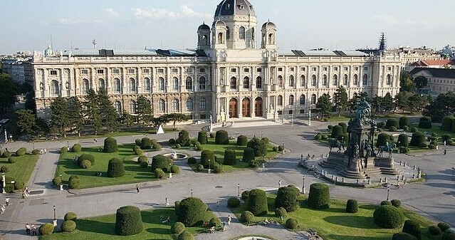 Kunsthistorisches Museum and Maria Theresien Platz
